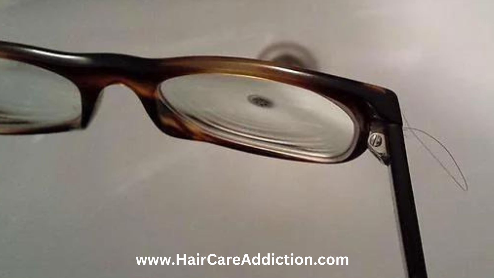 How to Stop Hair Getting Caught in sunglasses